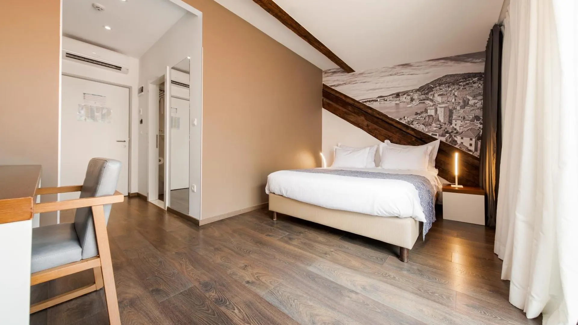 Casa de hóspedes Azur Palace Luxury Rooms Split